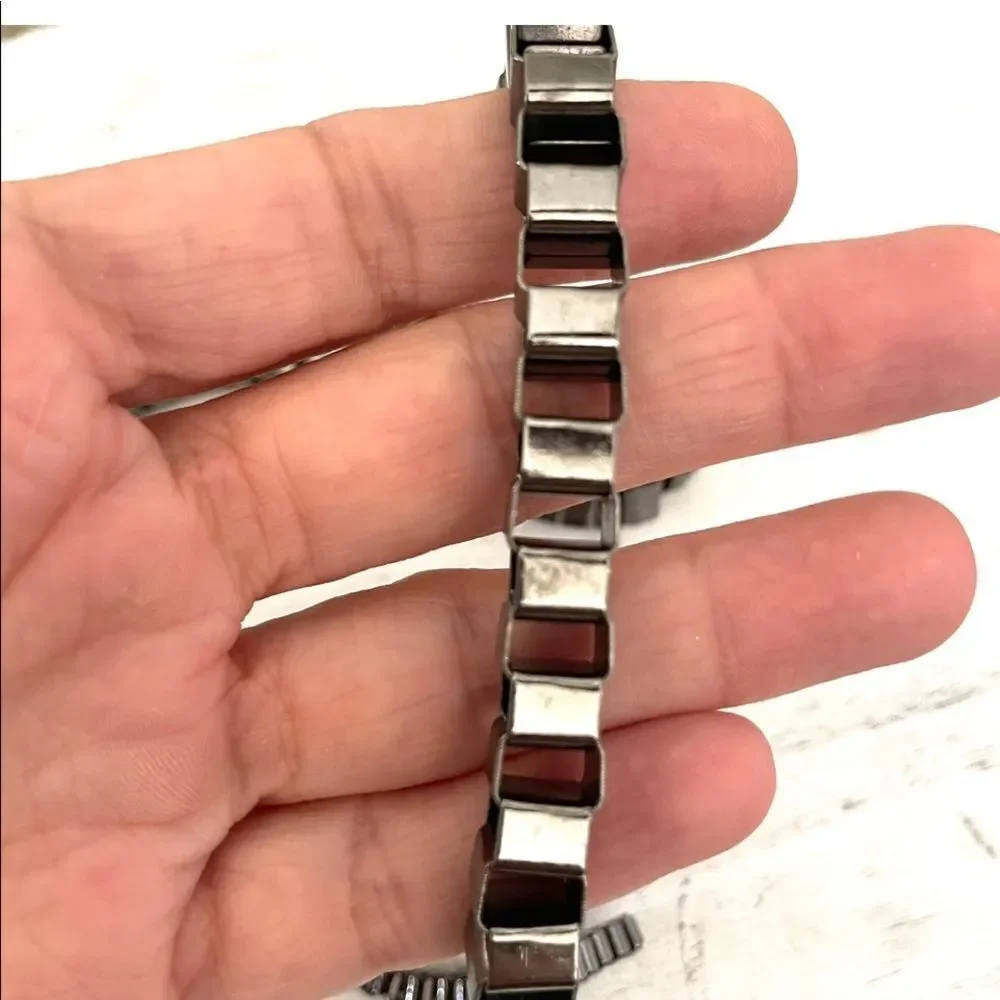Dark grey square link necklace